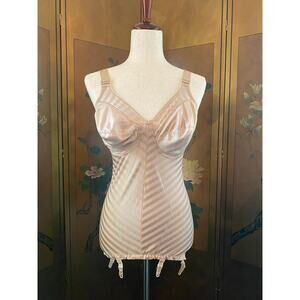 Felina shapewear in nude with stockings holders, size 38D
